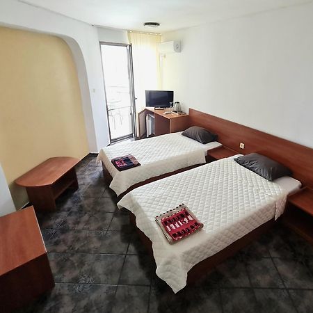 Hotel Алми Almi à Sveti Vlas Extérieur photo