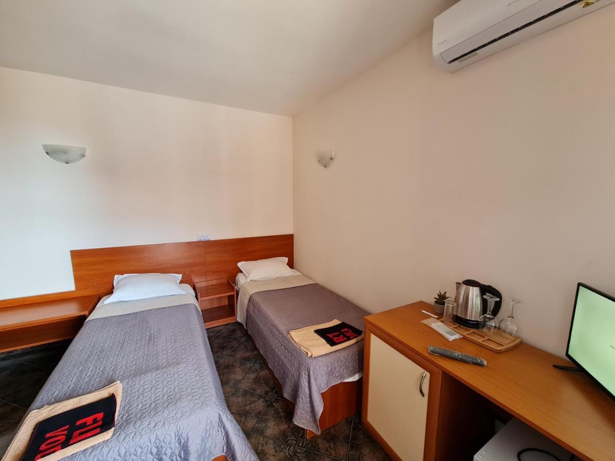 Hotel Алми Almi à Sveti Vlas Extérieur photo