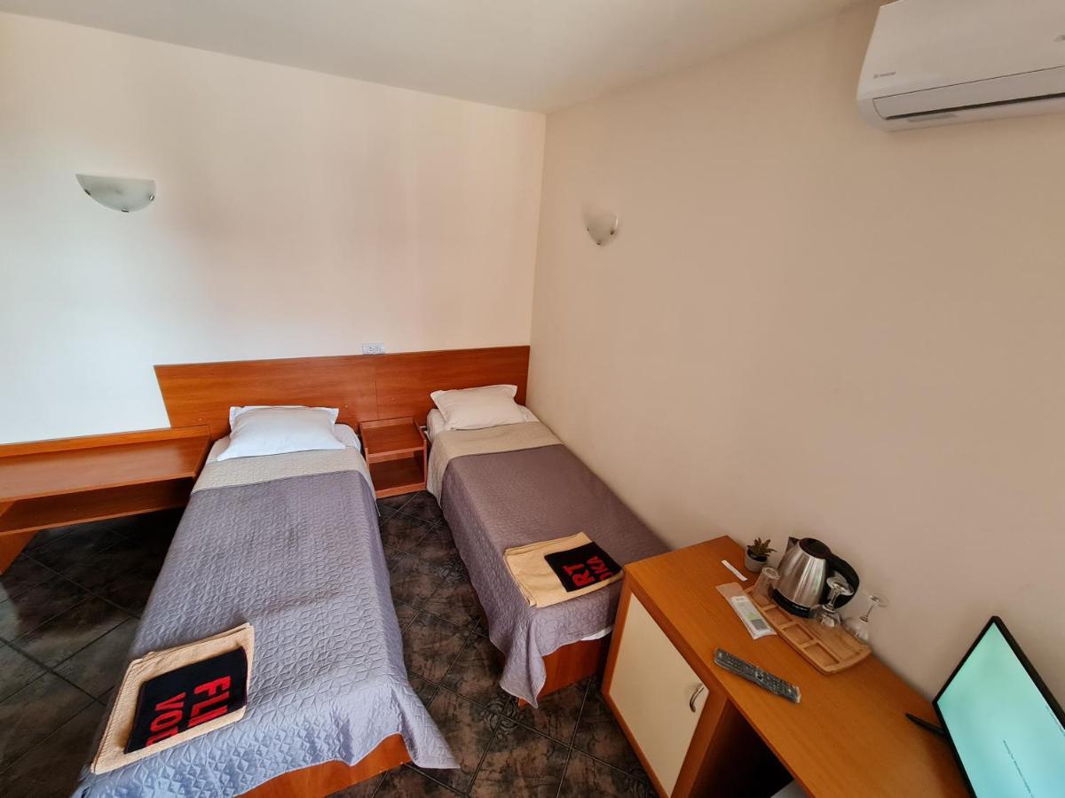 Hotel Алми Almi à Sveti Vlas Extérieur photo