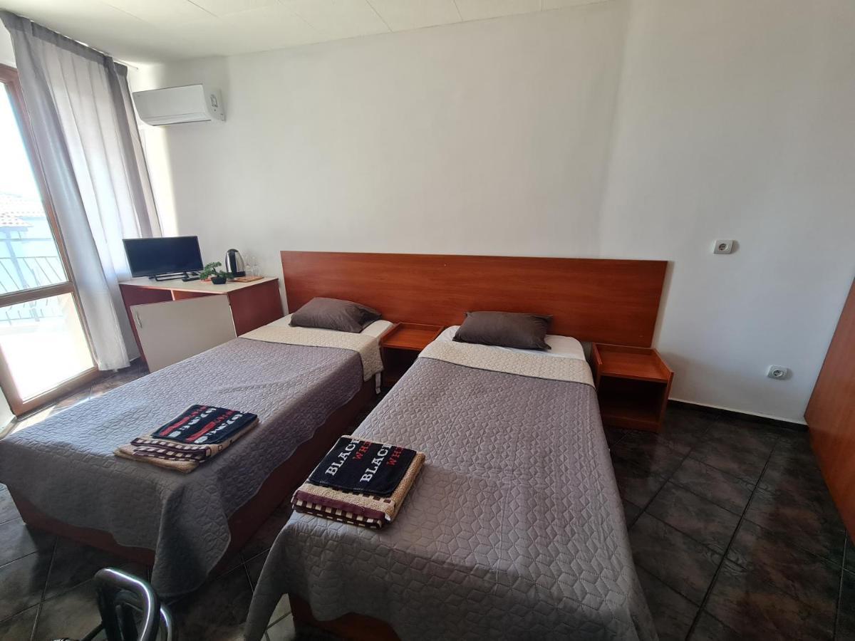 Hotel Алми Almi à Sveti Vlas Extérieur photo