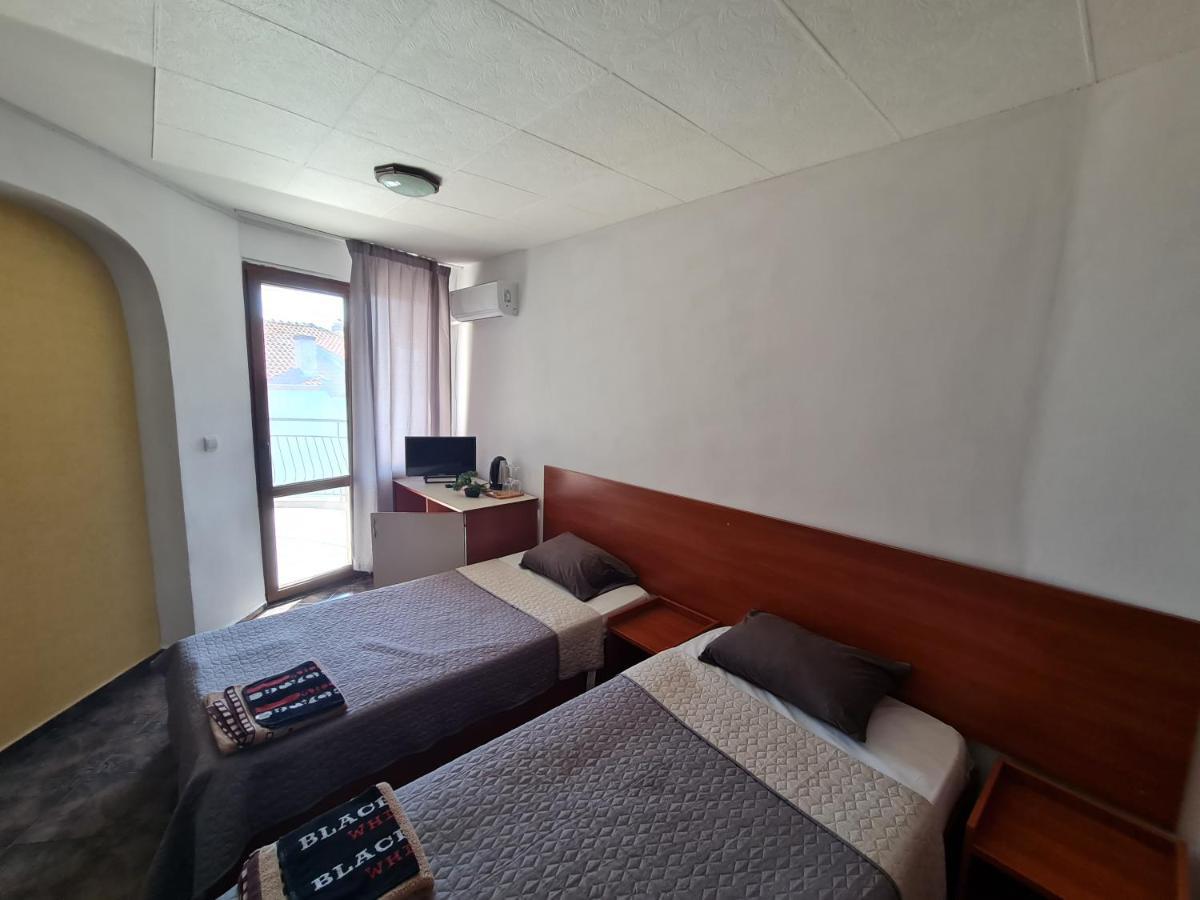 Hotel Алми Almi à Sveti Vlas Extérieur photo