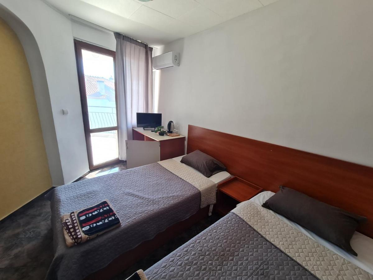 Hotel Алми Almi à Sveti Vlas Extérieur photo