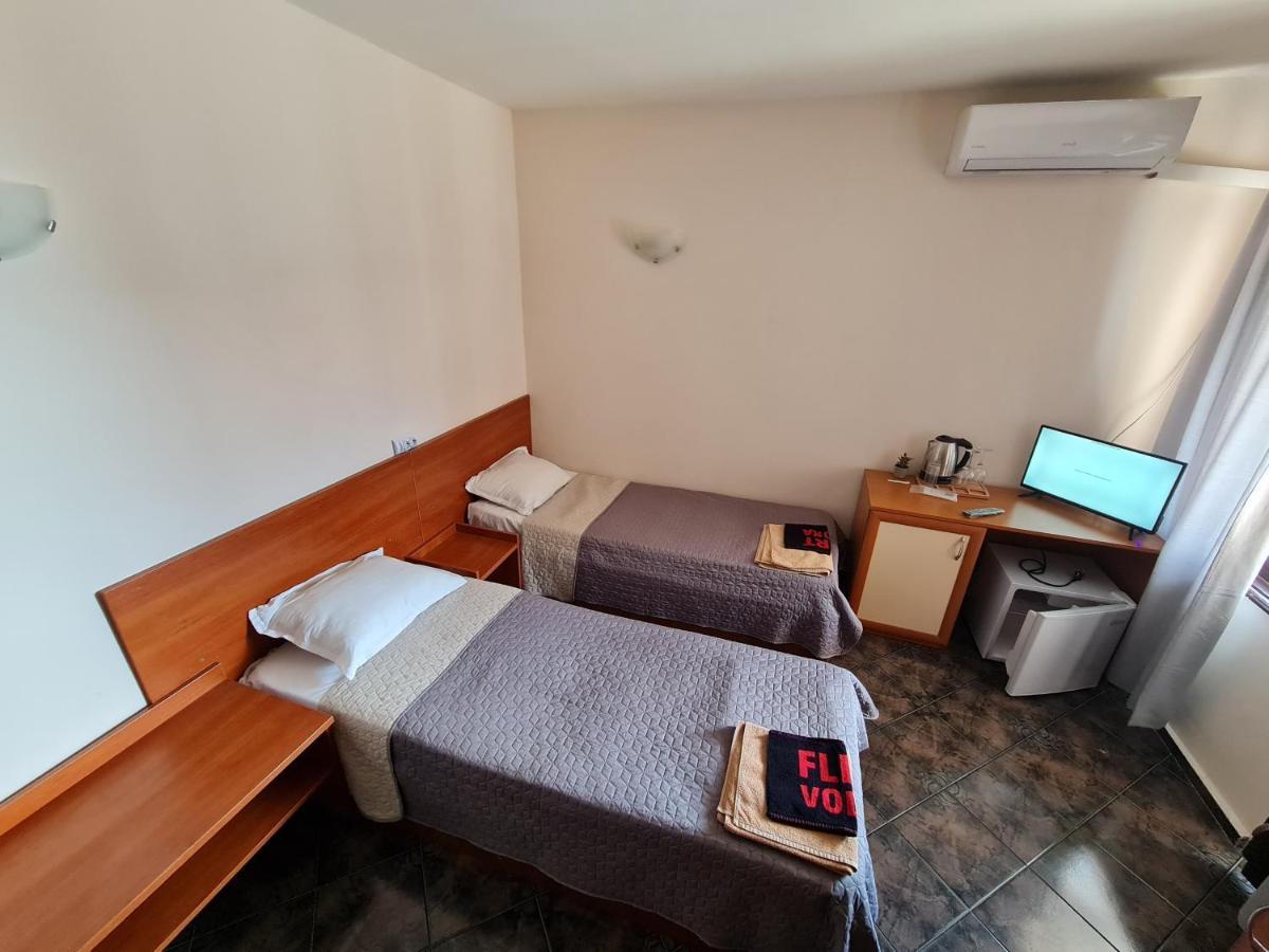 Hotel Алми Almi à Sveti Vlas Extérieur photo