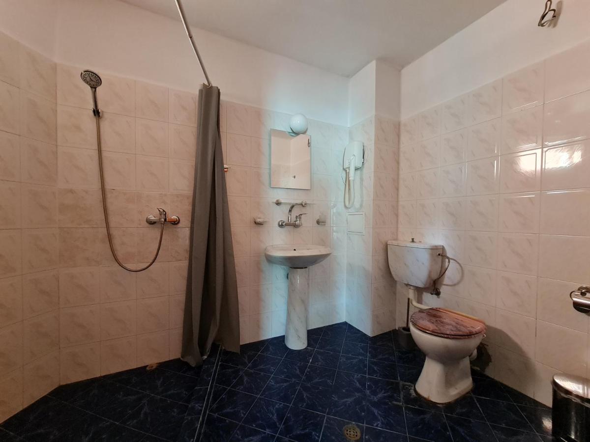 Hotel Алми Almi à Sveti Vlas Extérieur photo