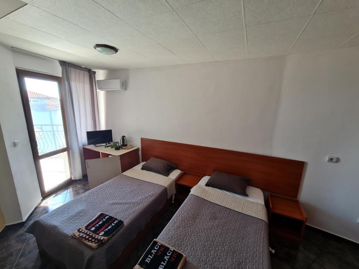 Hotel Алми Almi à Sveti Vlas Extérieur photo
