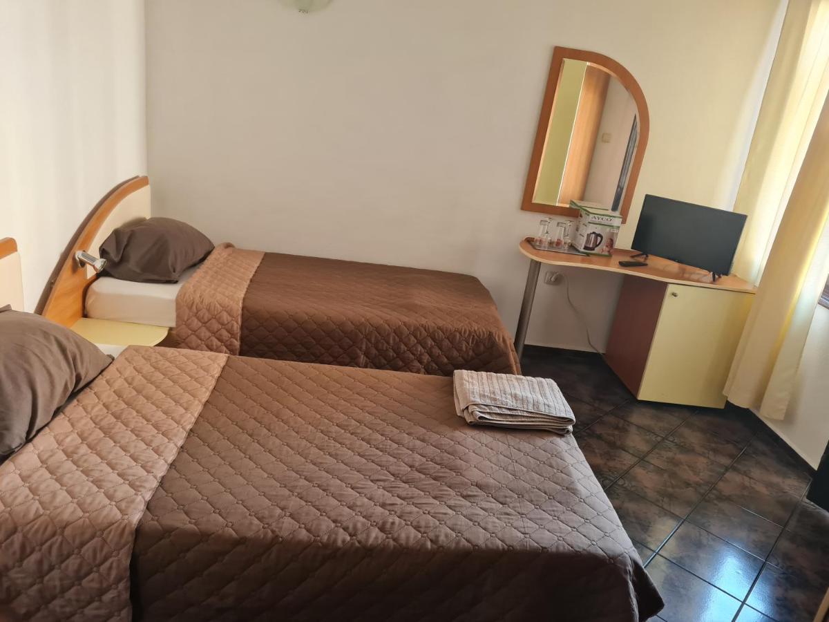 Hotel Алми Almi à Sveti Vlas Extérieur photo