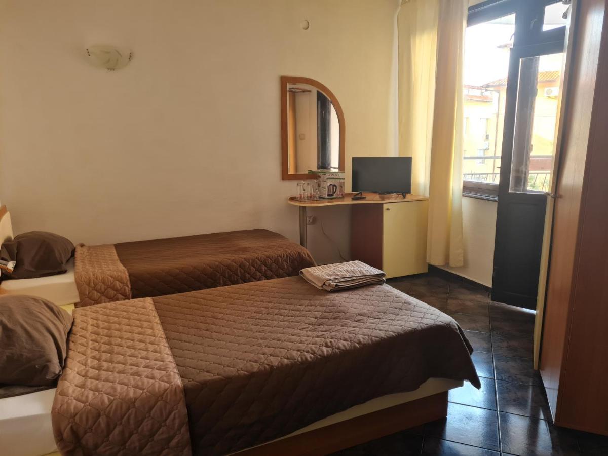 Hotel Алми Almi à Sveti Vlas Extérieur photo