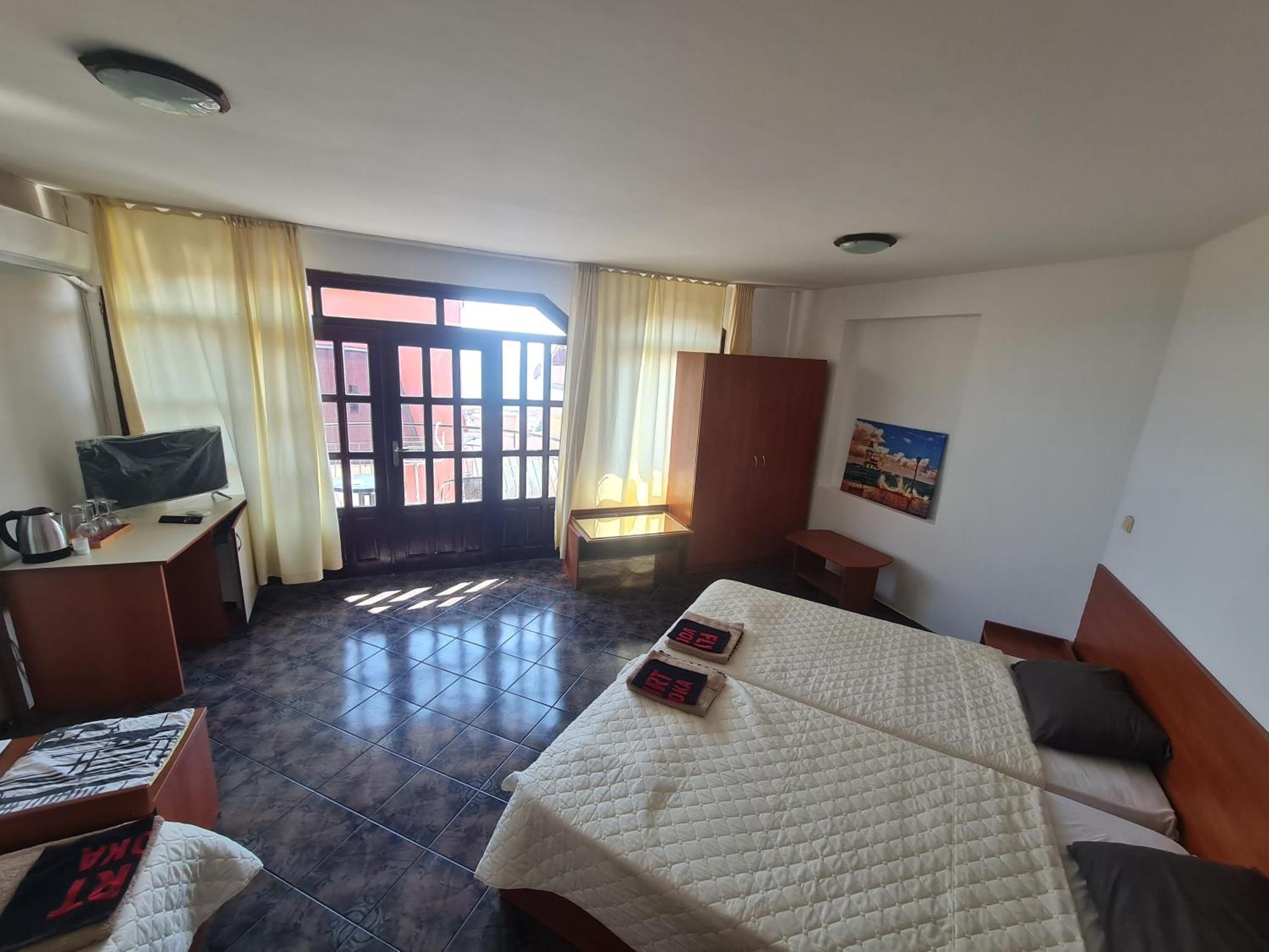 Hotel Алми Almi à Sveti Vlas Extérieur photo