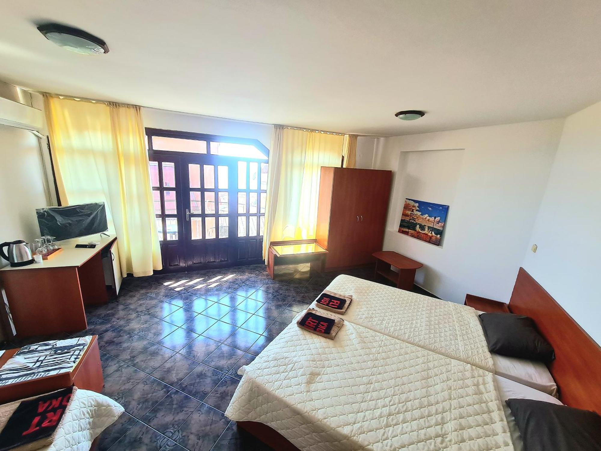 Hotel Алми Almi à Sveti Vlas Extérieur photo