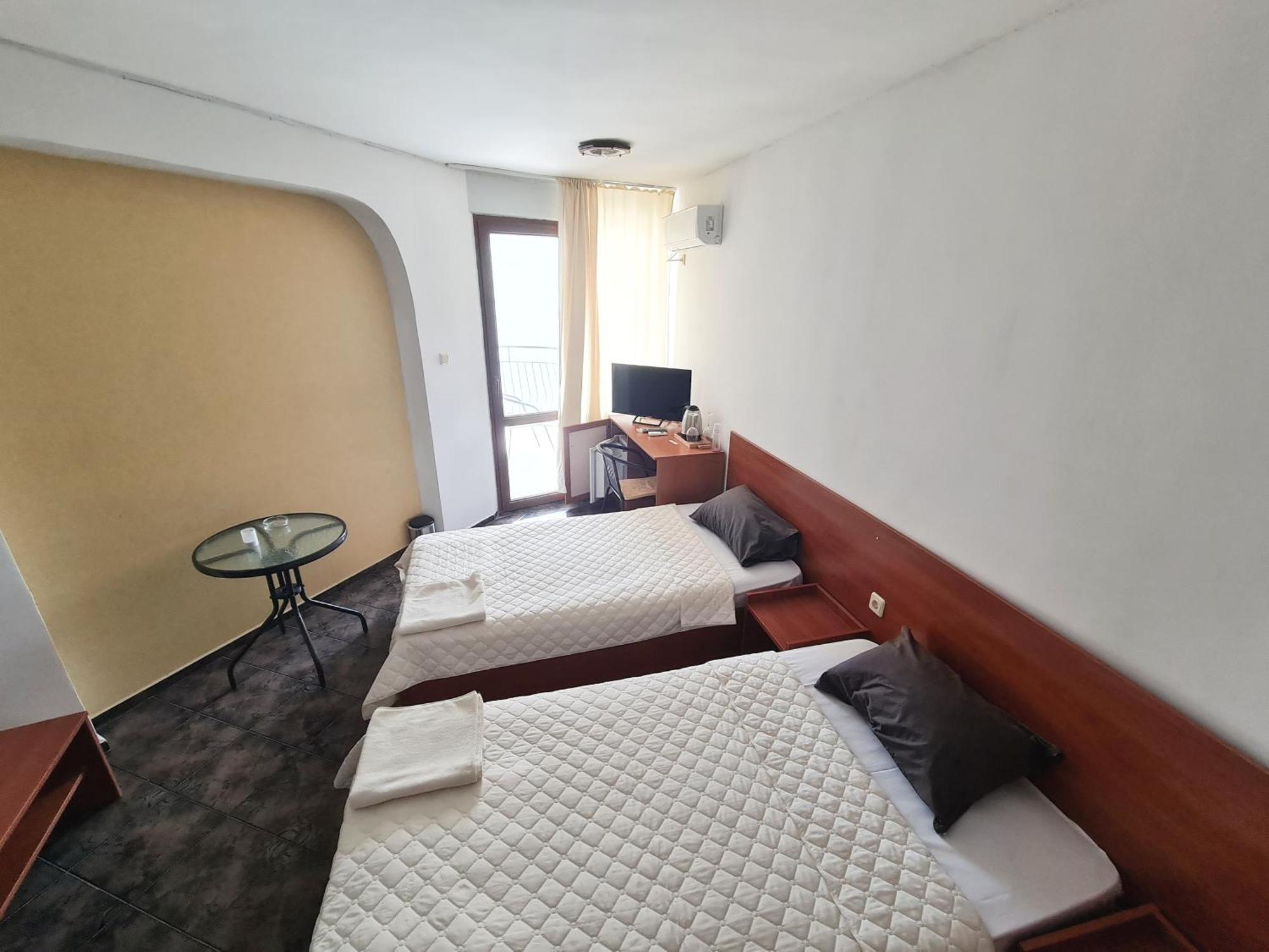 Hotel Алми Almi à Sveti Vlas Extérieur photo